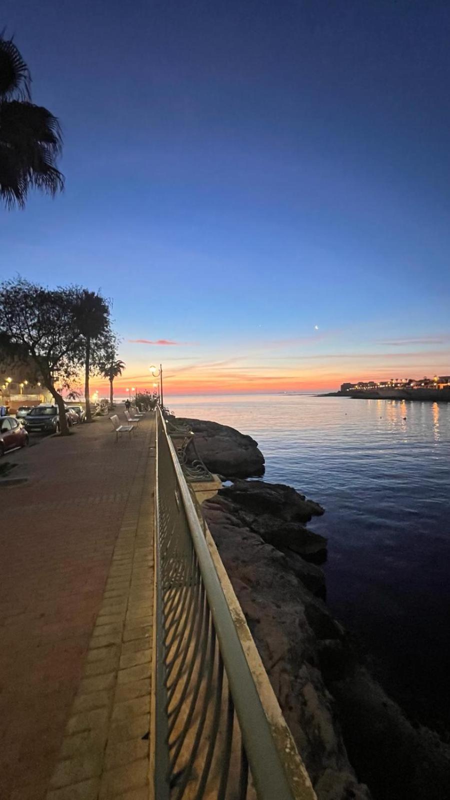 Marsaskala Sea Side Retreat Villa Bagian luar foto